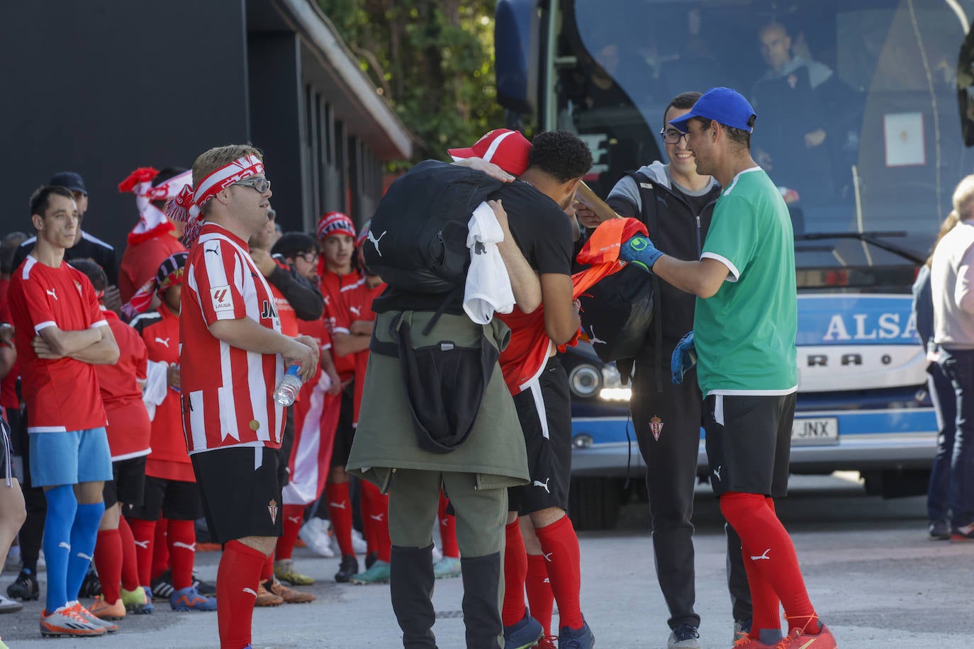 La Mareona arropa al Sporting antes de la vuelta: «¡Sí se puede!»