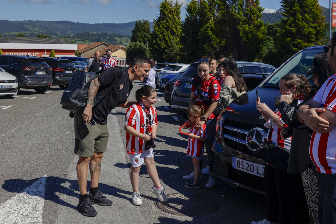 La Mareona arropa al Sporting antes de la vuelta: «¡Sí se puede!»