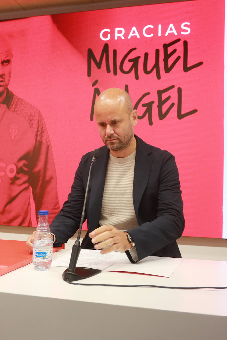 Emotiva despedida a Miguel Ángel Ramírez como entrenador del Sporting