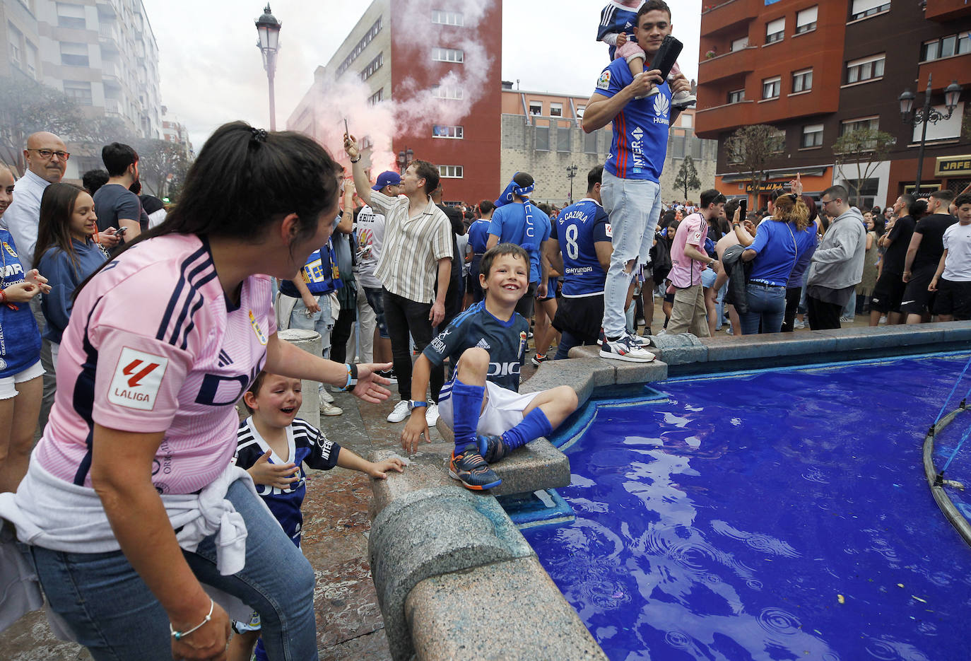 Los bares de Oviedo, a rebosar durante el partido