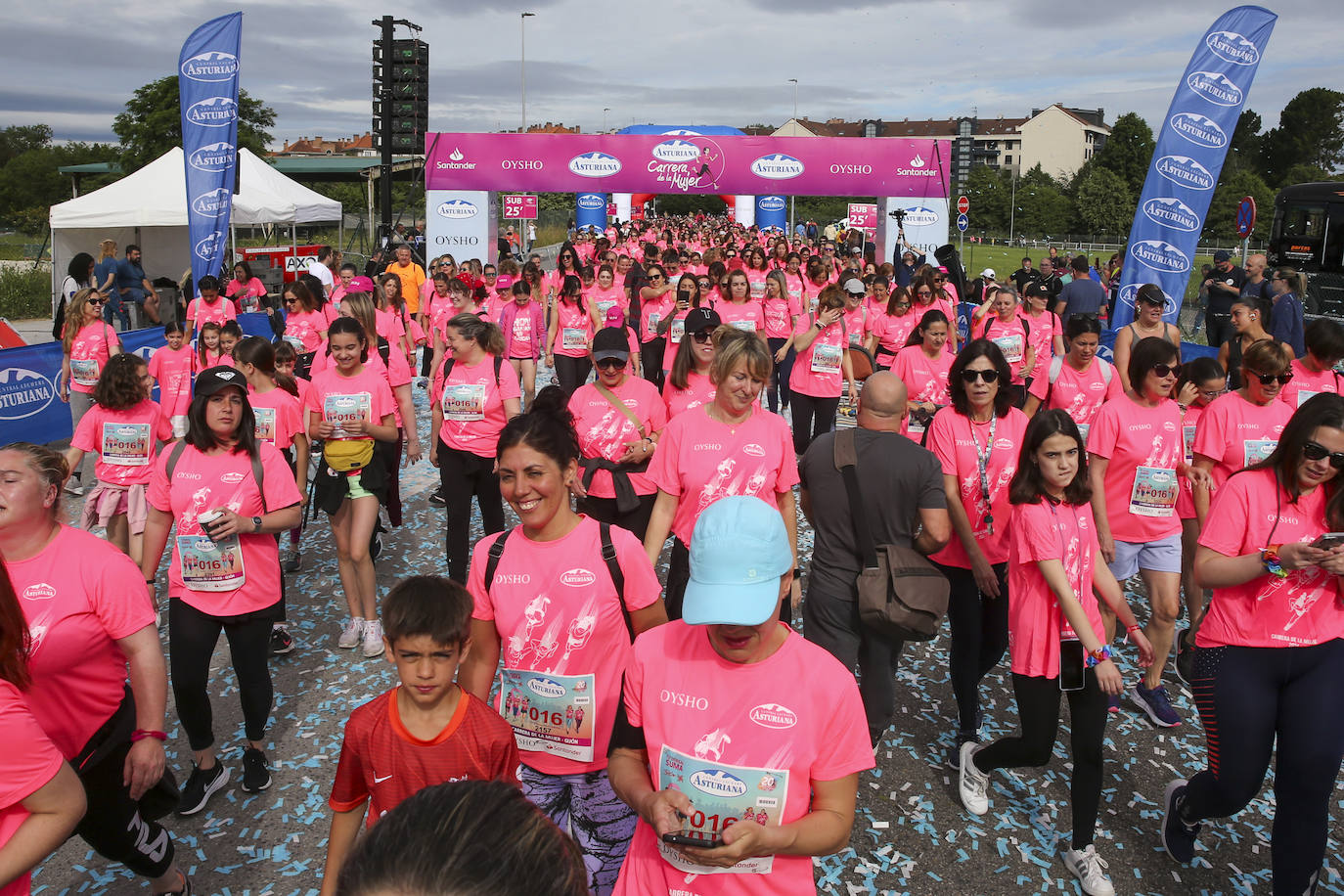 ¿Estuviste en la Carrera de la Mujer en Gijón? ¡Búscate en las fotos!