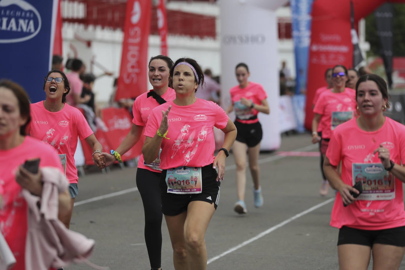 ¿Estuviste en la Carrera de la Mujer en Gijón? ¡Búscate en las fotos!