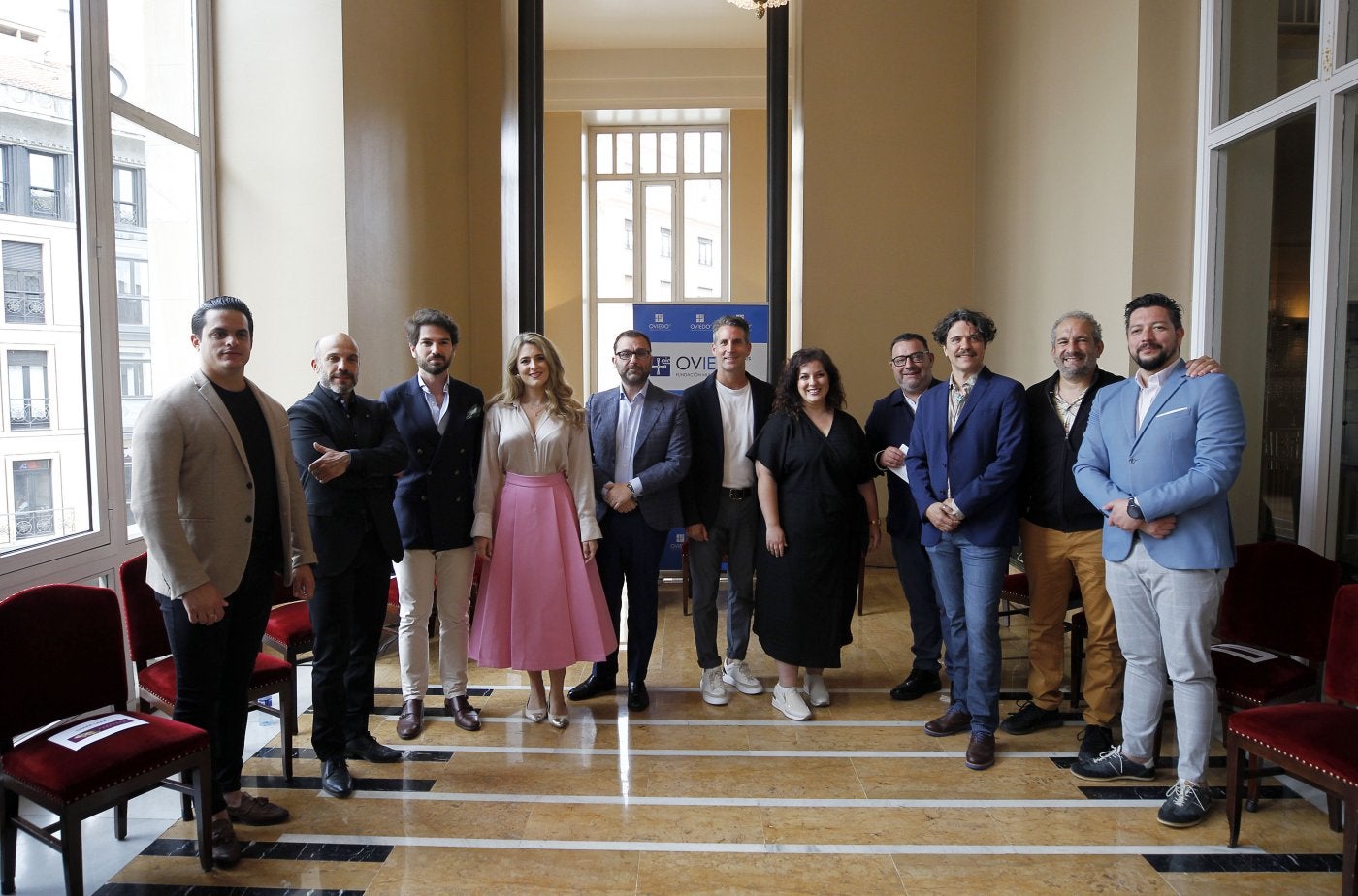 Foto de familia del equipo que participa en la zarzuela.
