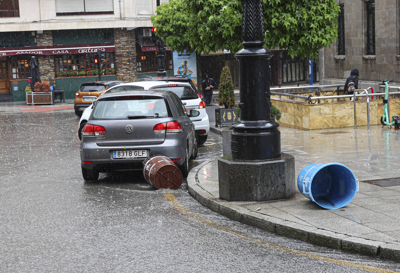 Lluvia y granizo: el mal tiempo azota a Asturias a las puertas del verano
