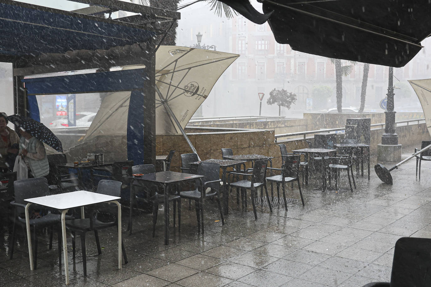 Lluvia y granizo: el mal tiempo azota a Asturias a las puertas del verano