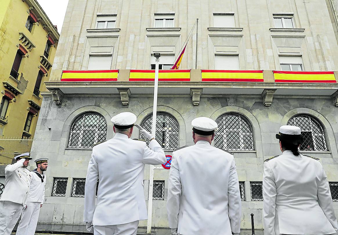 La Comandancia honra los diez años de Felipe VI