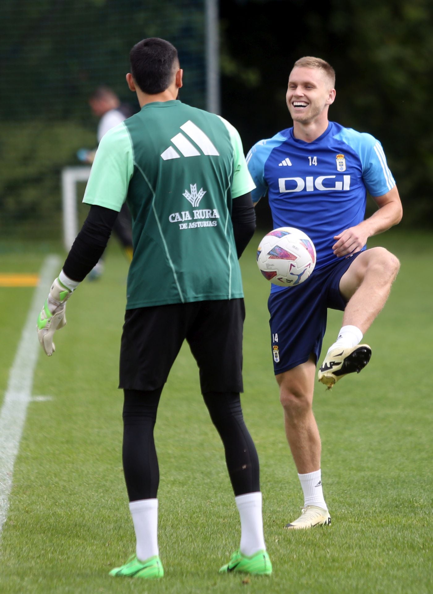 Así entrena el Real Oviedo antes del partido frente al Espanyol