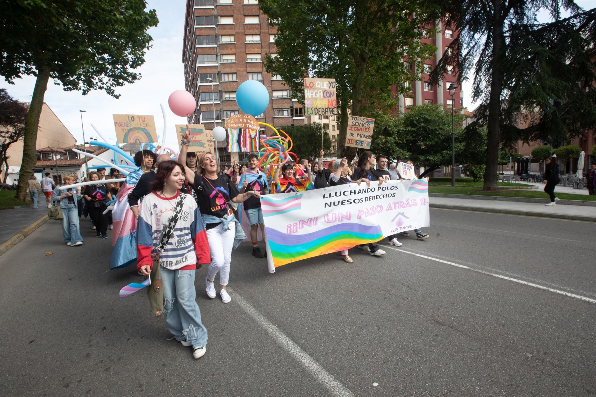 Avilés marcha por los derechos LGTBIQ+