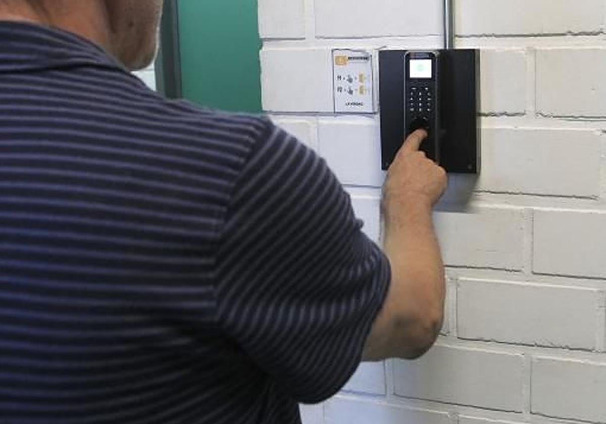 Registro horario a través de la huella dactilar.