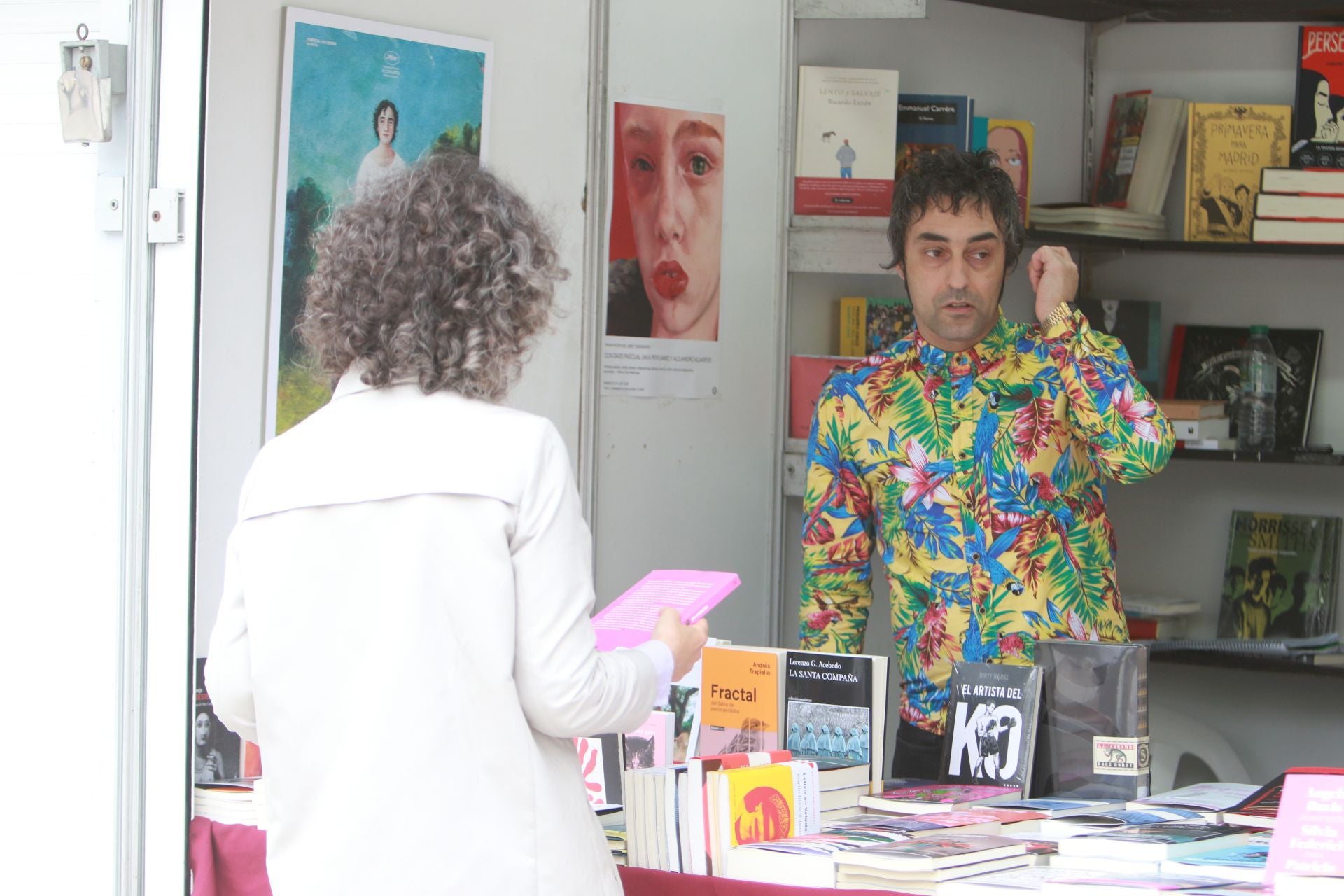 Las imágenes que deja la Feria del Libro de Gijón este domingo