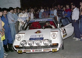 Antonio Zanini y su copiloto Josep Autet, en el Rallye de Avilés que ganaron en 1984.