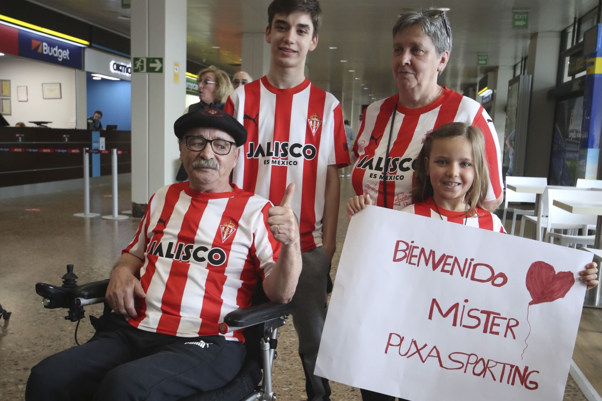 Rubén Albés llega a Asturias: el recibimiento al nuevo entrenador del Sporting