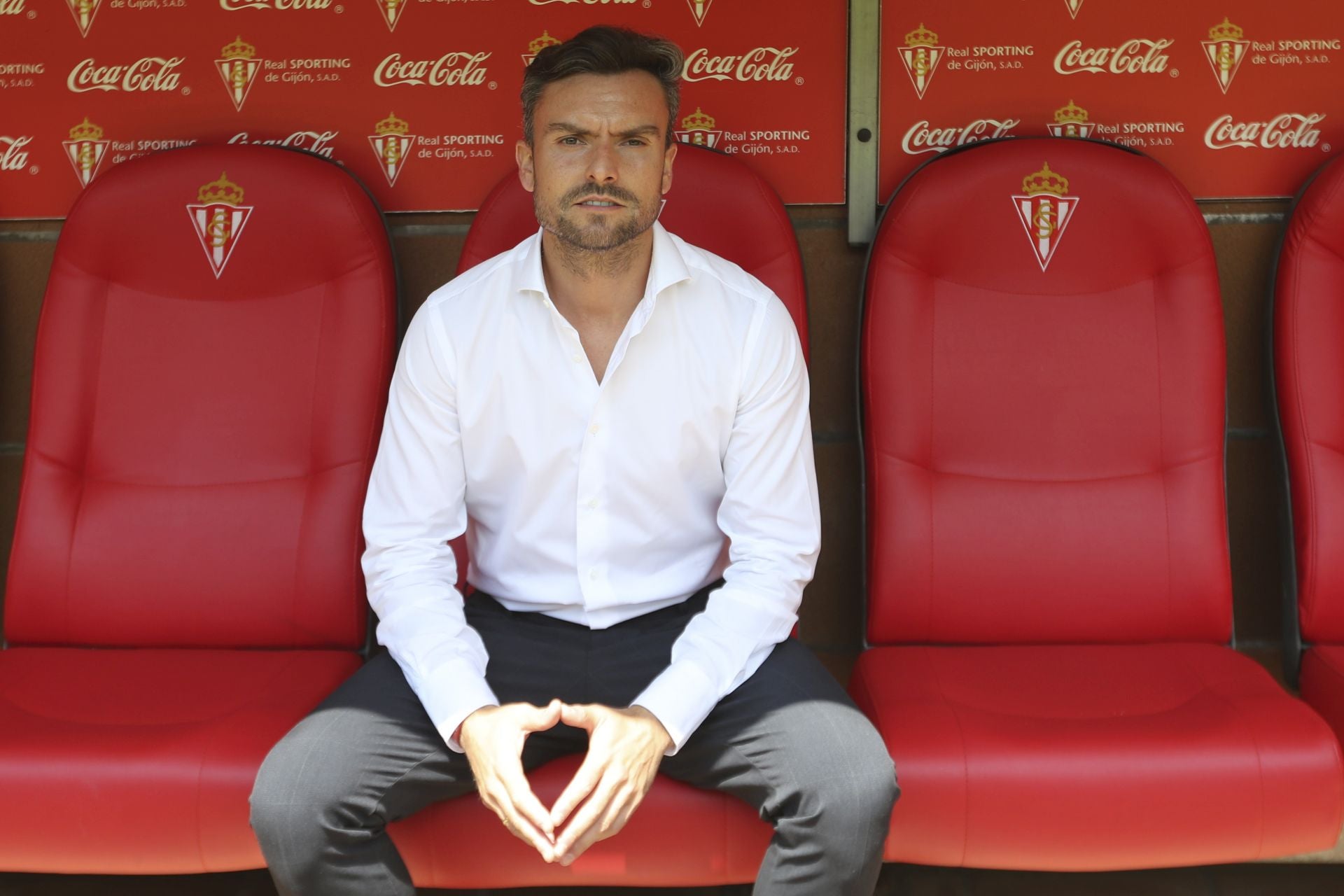 La presentación de Rubén Albés como entrenador del Sporting, en imágenes