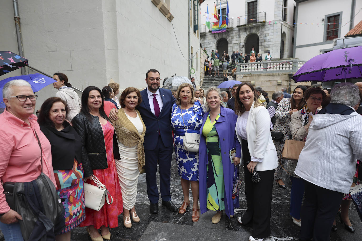 Cudillero brilla por San Pedro: las imágenes una Amuravela multitudinaria