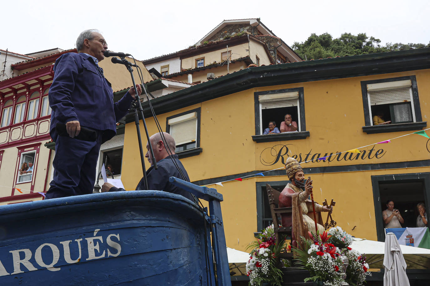 Cudillero brilla por San Pedro: las imágenes una Amuravela multitudinaria