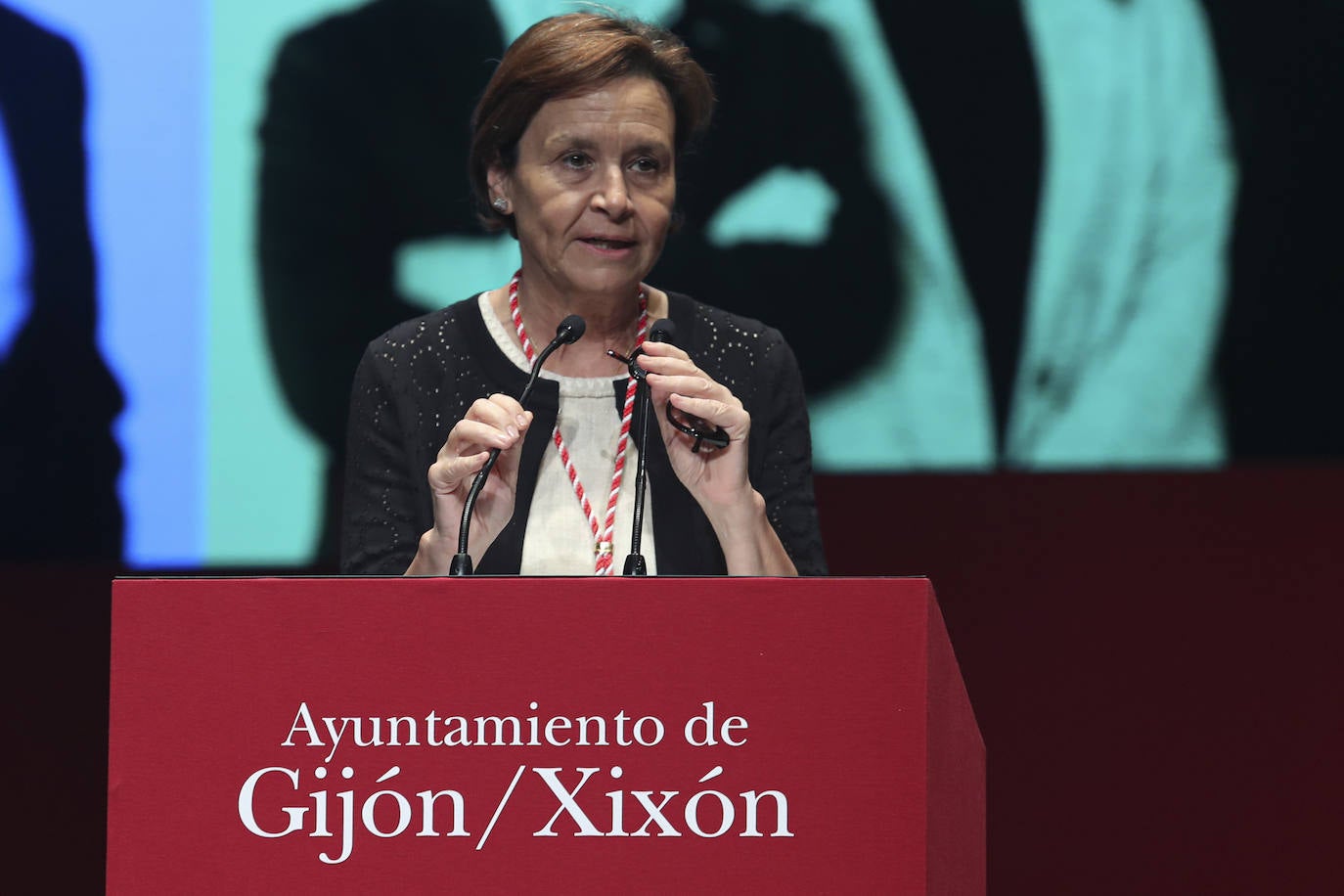 Honores y distinciones en Gijón: así fue la entrega de medallas de la ciudad