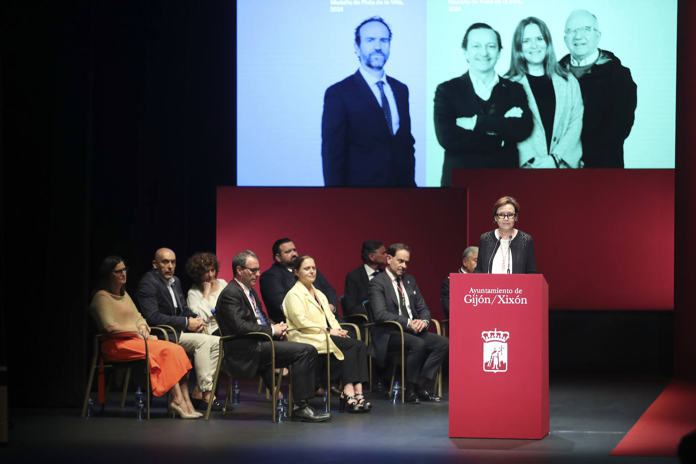 Honores y distinciones en Gijón: así fue la entrega de medallas de la ciudad