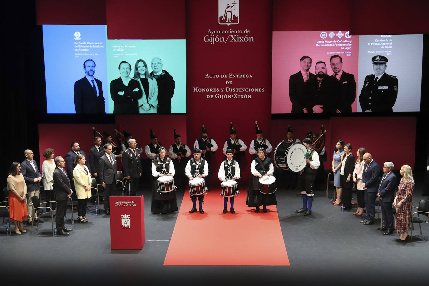 Honores y distinciones en Gijón: así fue la entrega de medallas de la ciudad