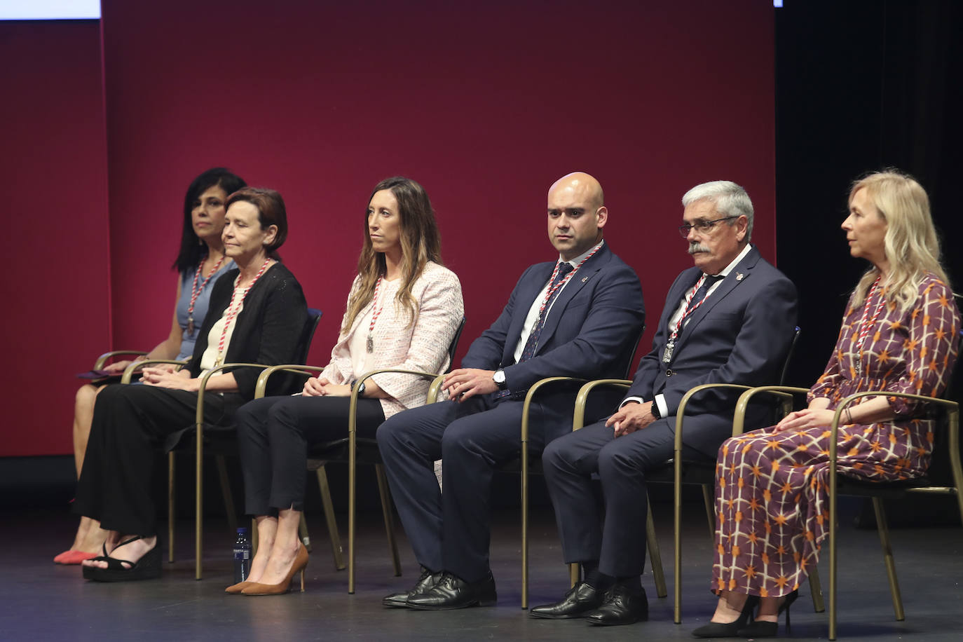 Honores y distinciones en Gijón: así fue la entrega de medallas de la ciudad