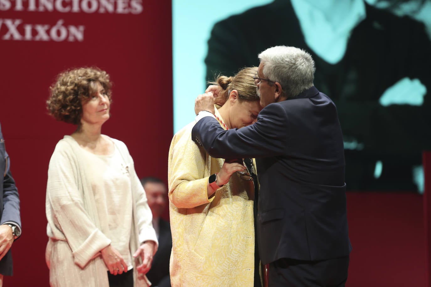 Honores y distinciones en Gijón: así fue la entrega de medallas de la ciudad