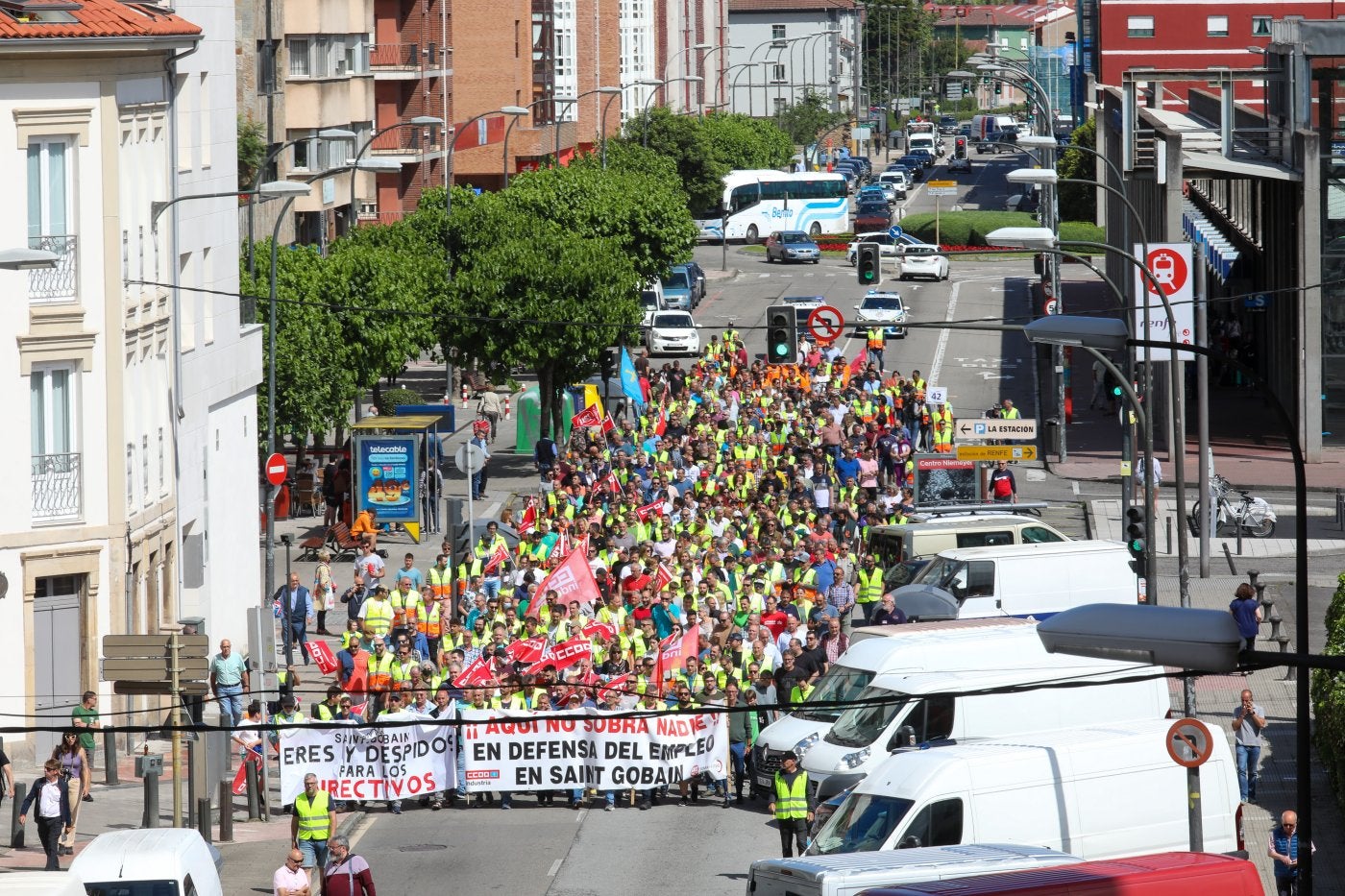 Un momento de la manifestación del pasado 16 de mayo contra el cierre de Sekurit.