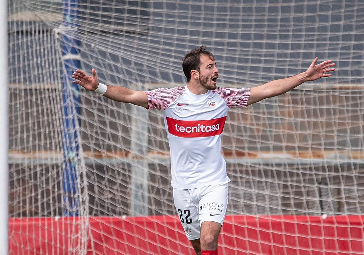 Josín, en un partido del UD Sanse la pasada temporada, en la que el club madrileño jugó la fase de ascenso a Primera RFEF.