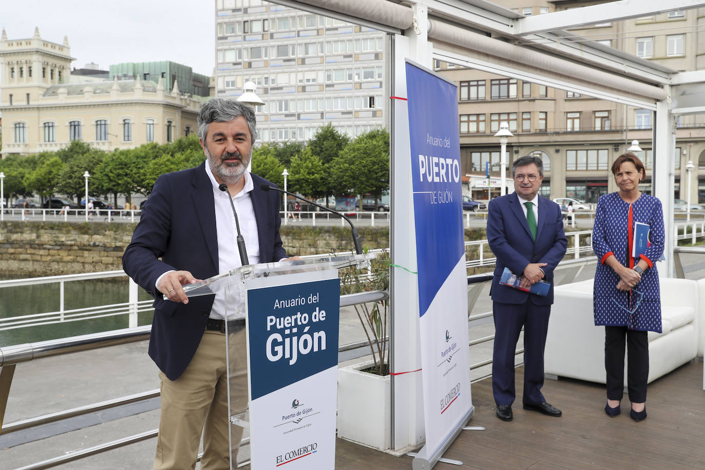 Así ha sido la presentación del anuario del Puerto de Gijón