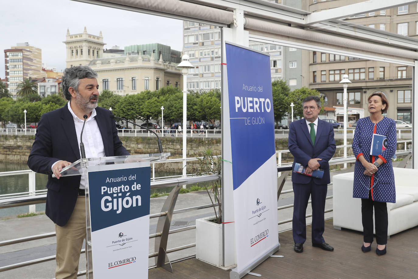 Así ha sido la presentación del anuario del Puerto de Gijón