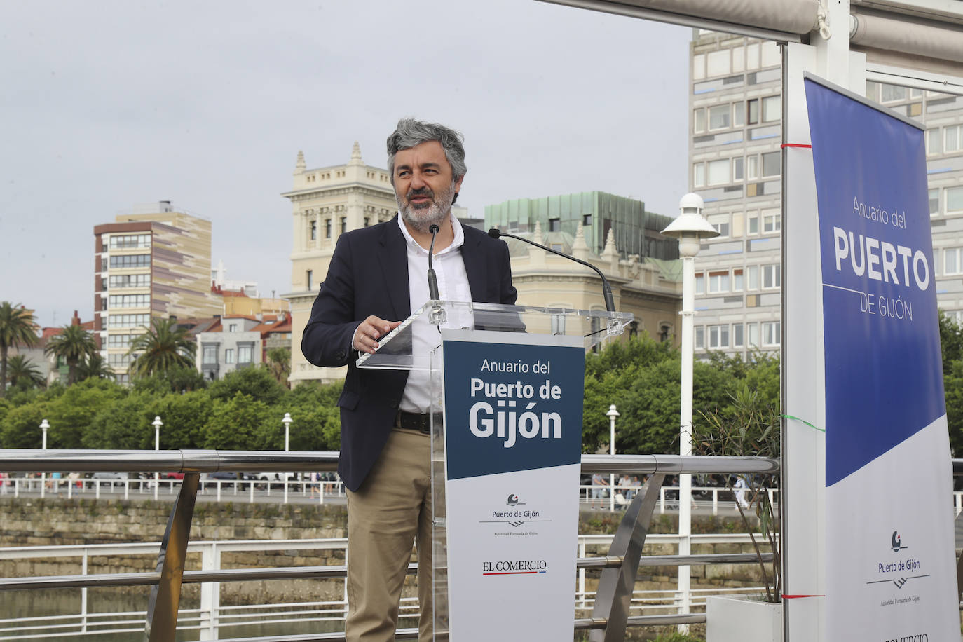 Así ha sido la presentación del anuario del Puerto de Gijón