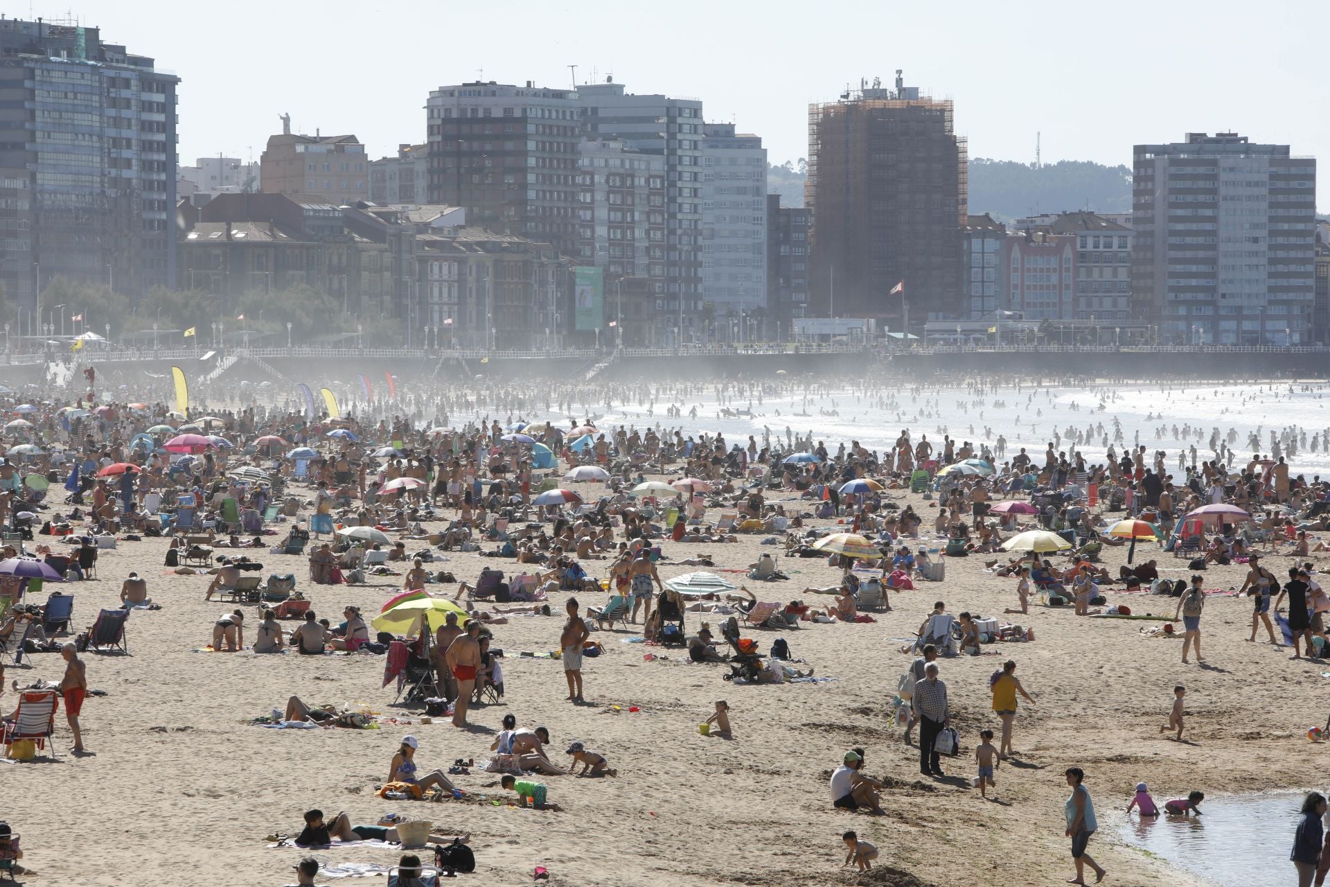 El verano por fin llega a Gijón