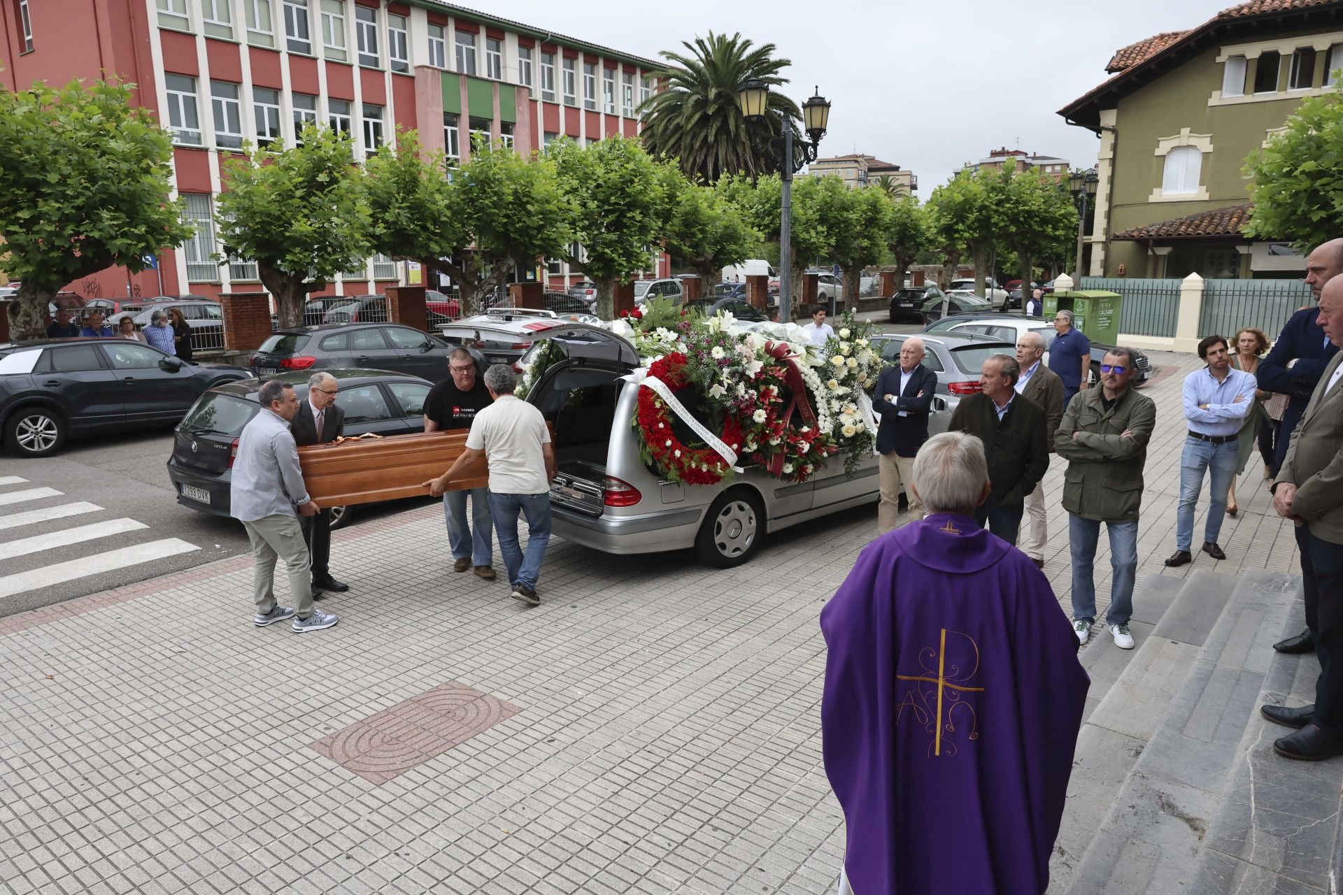 Triste adiós a Carlos Rodríguez de la Torre, «una buena persona y muy profesional»