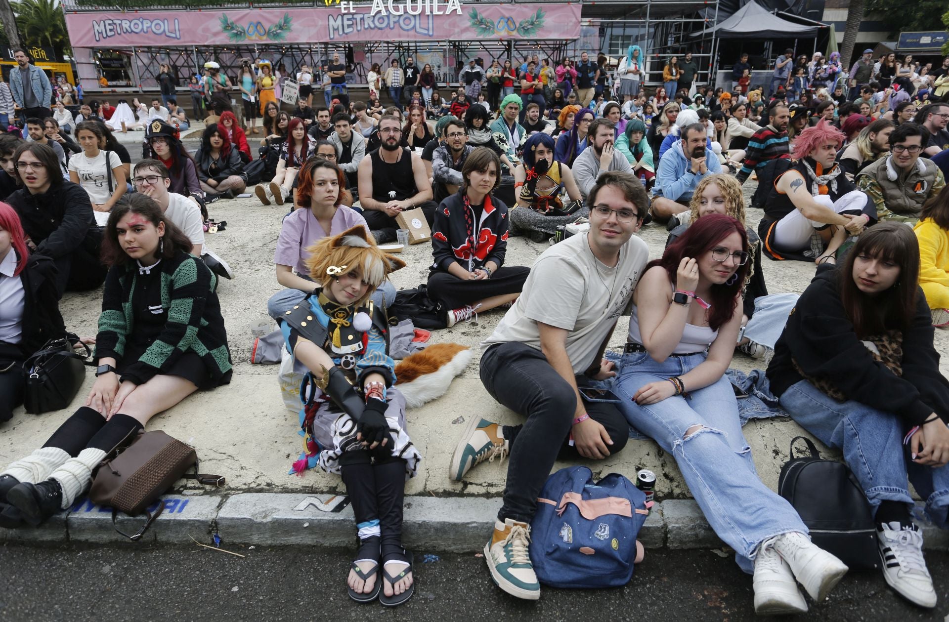 Dosis de nostalgia y cosplay en la víspera de la despedida de Metrópoli