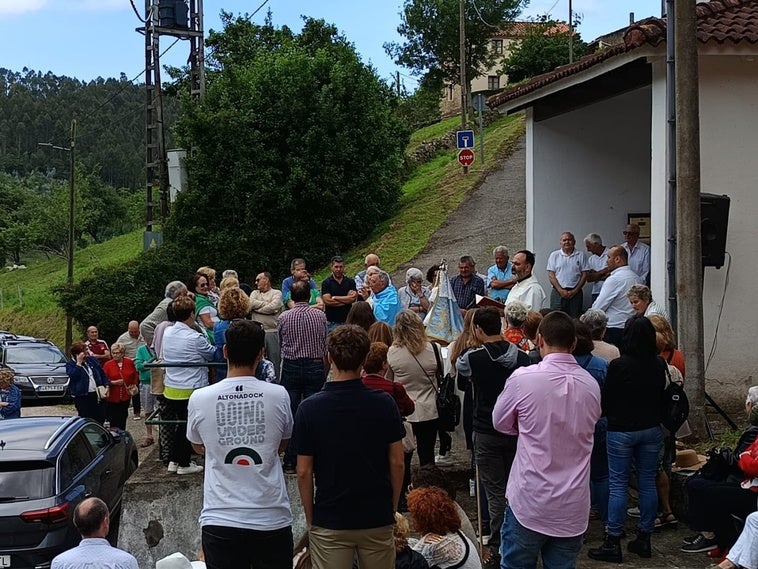 Caldones se reúne en torno a la virgen de los Milagros El Comercio
