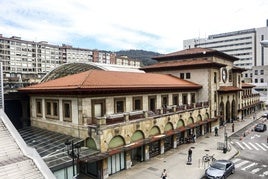 En la Estación del Norte, las dependencias de oficinas sufren filtraciones de agua.