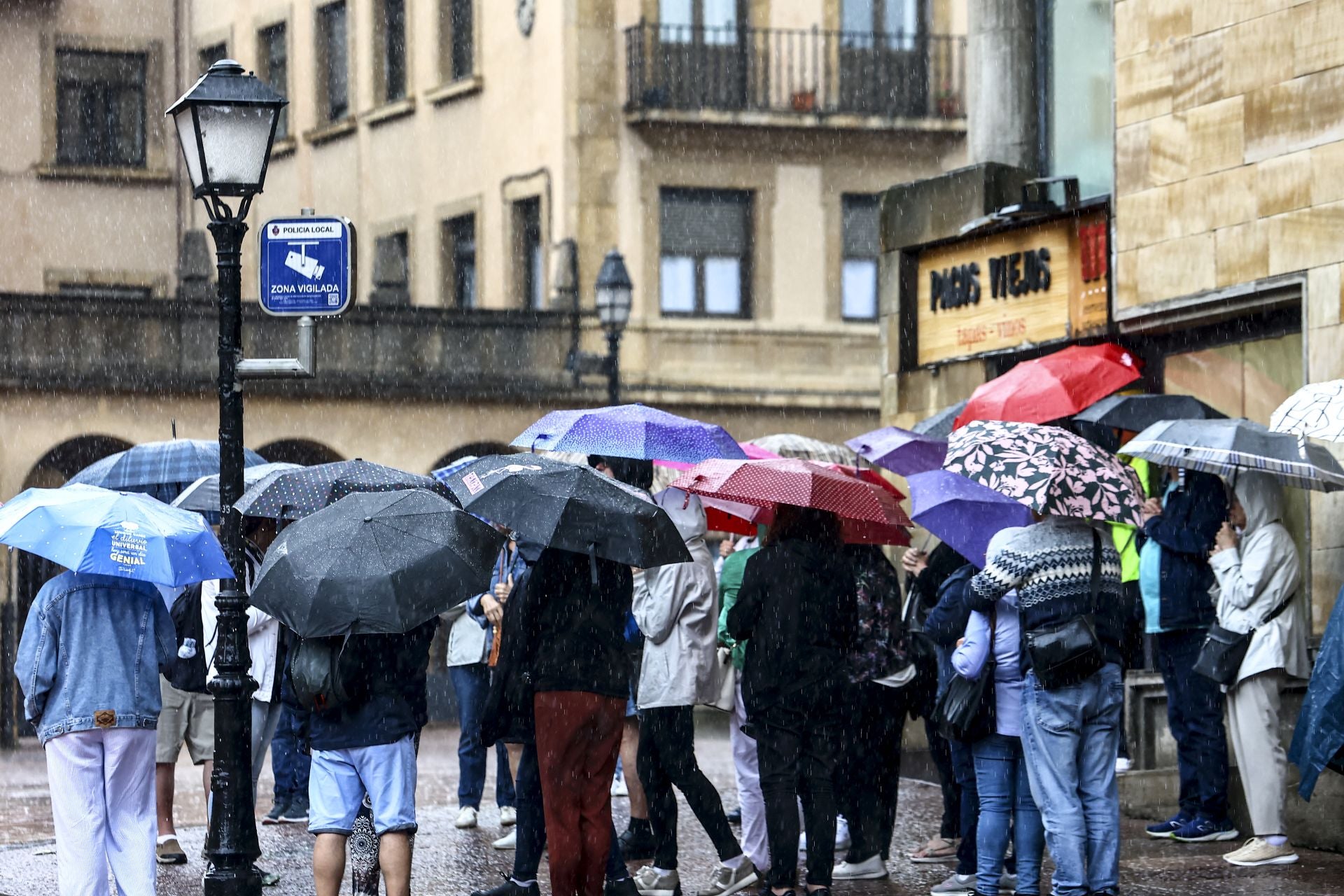 La lluvia &#039;acaba con el verano&#039; en Asturias