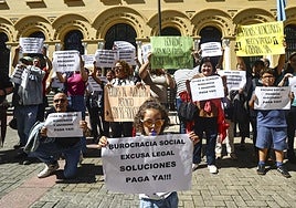 «Mi madre murió el año pasado y se quedó esperando para cobrar la ayuda de alquiler»