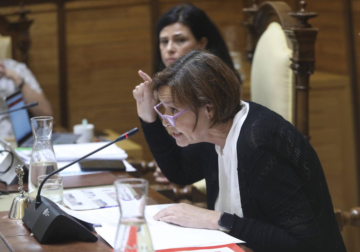 Un &#039;bronco&#039; pleno en Gijón: así fue el abandono de la oposición