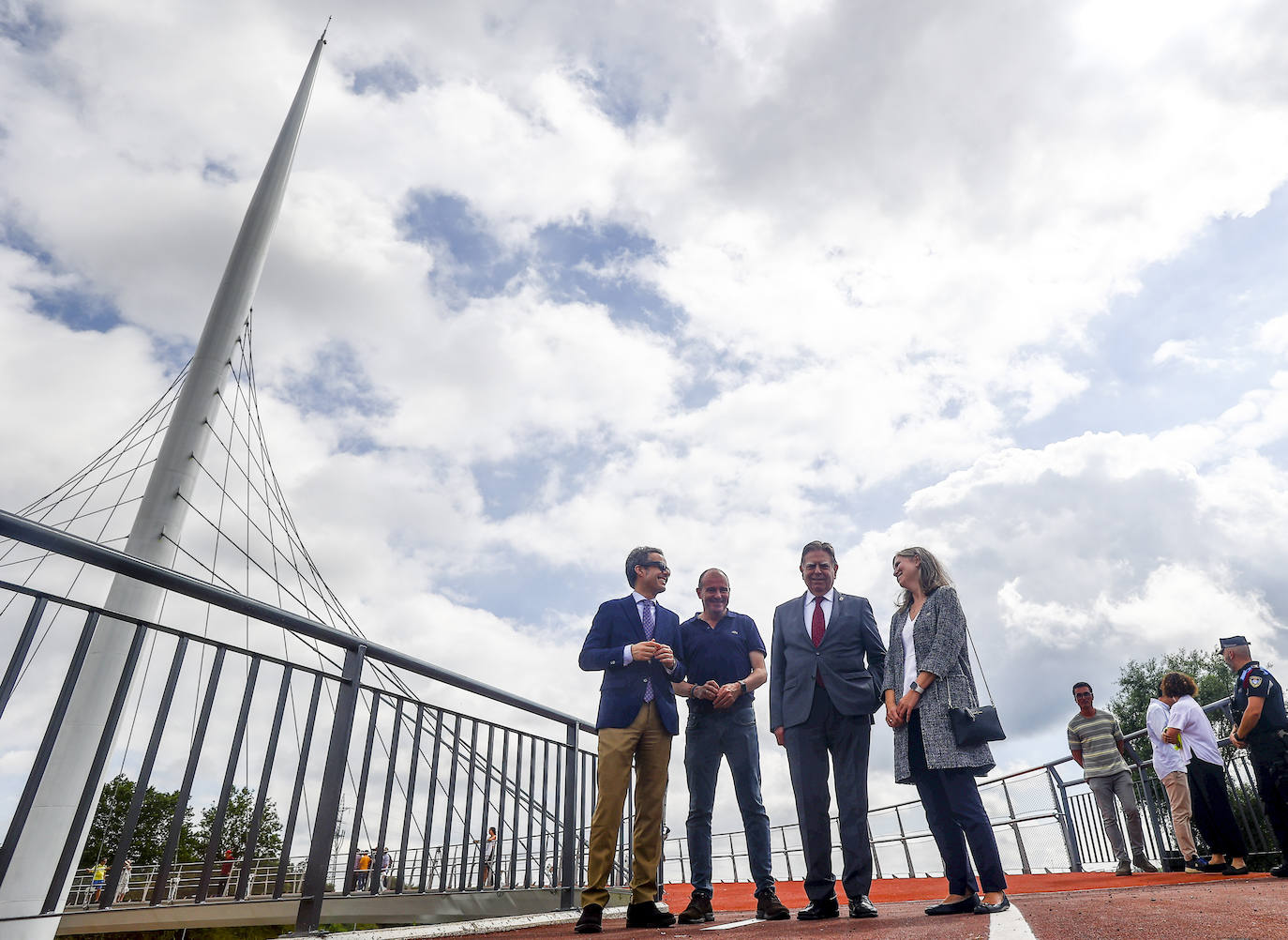 La inauguración del Arpa de Santullano, en imágenes