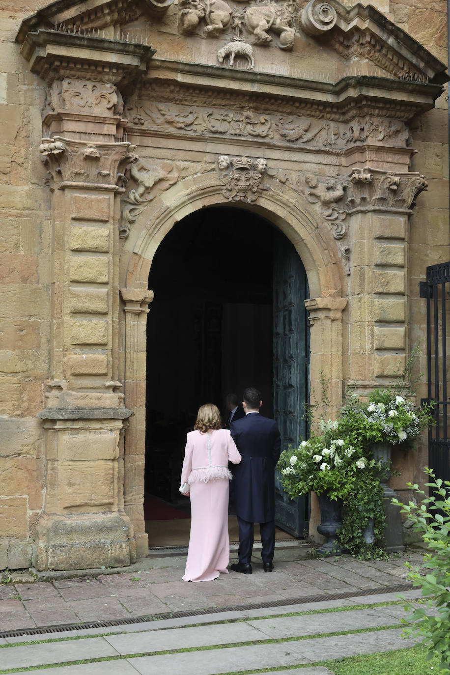 Boda en Oviedo: el promotor Hilario Riesgo y Nerea Velasco se dan el &#039;sí quiero&#039;