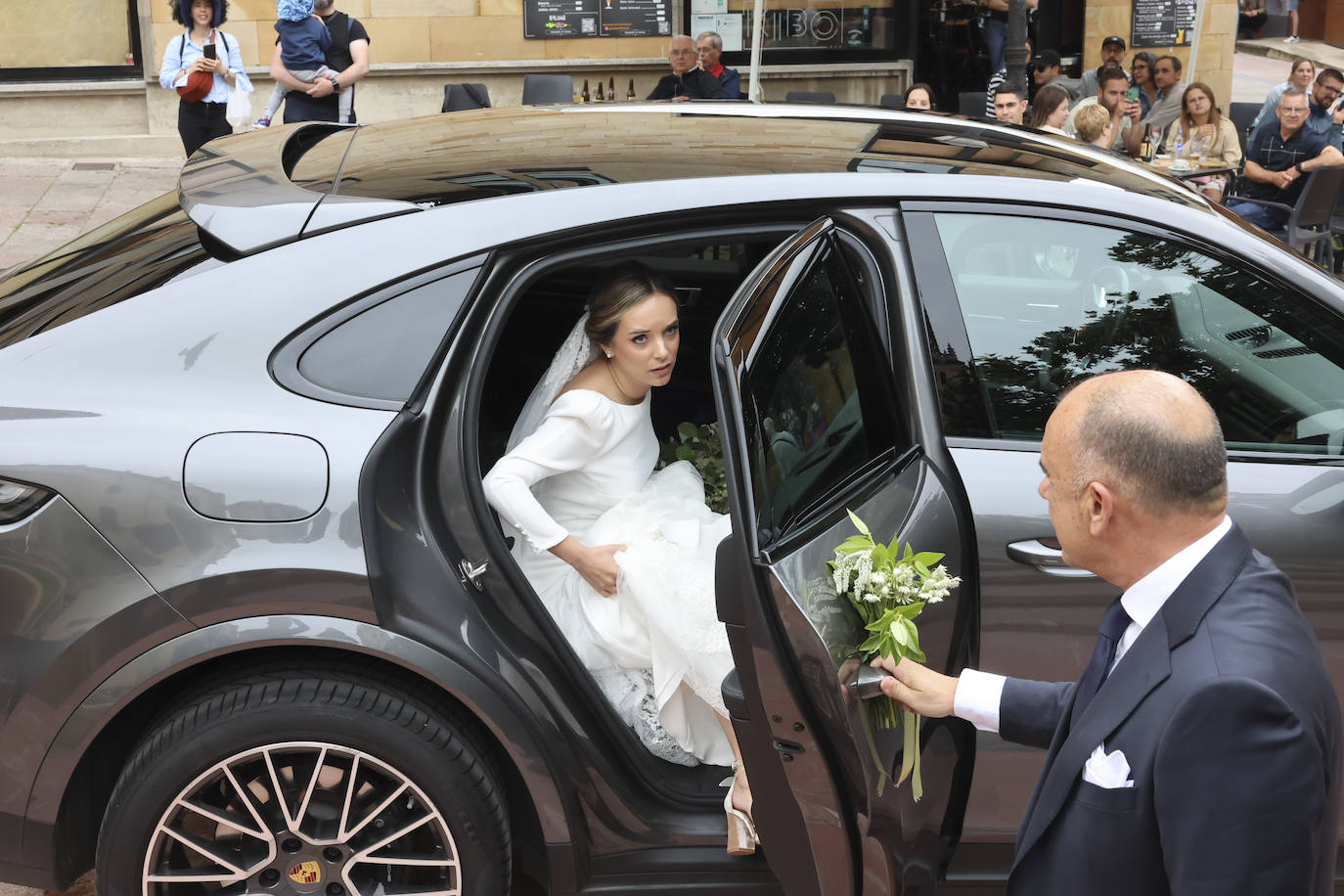 Boda en Oviedo: el promotor Hilario Riesgo y Nerea Velasco se dan el &#039;sí quiero&#039;