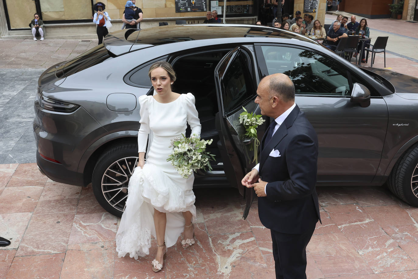 Boda en Oviedo: el promotor Hilario Riesgo y Nerea Velasco se dan el &#039;sí quiero&#039;