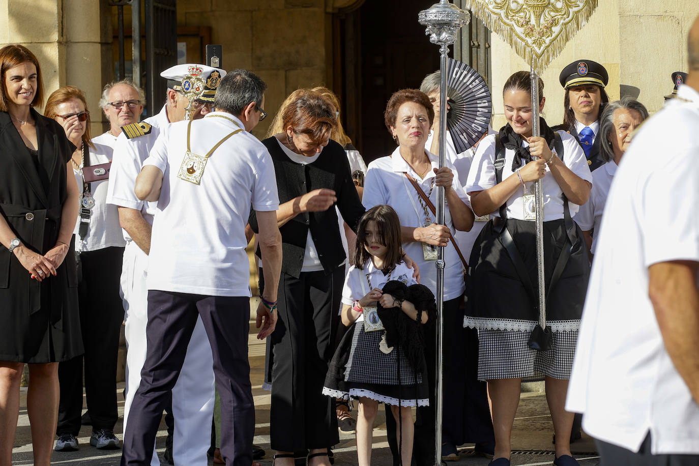 La Virgen del Carmen procesiona por Gijón