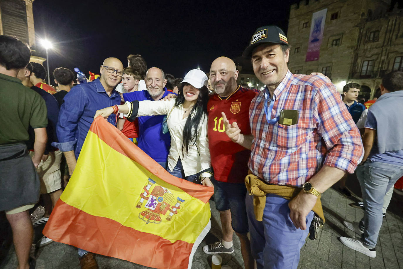 Chapuzones en la plaza del Marqués por la Eurocopa