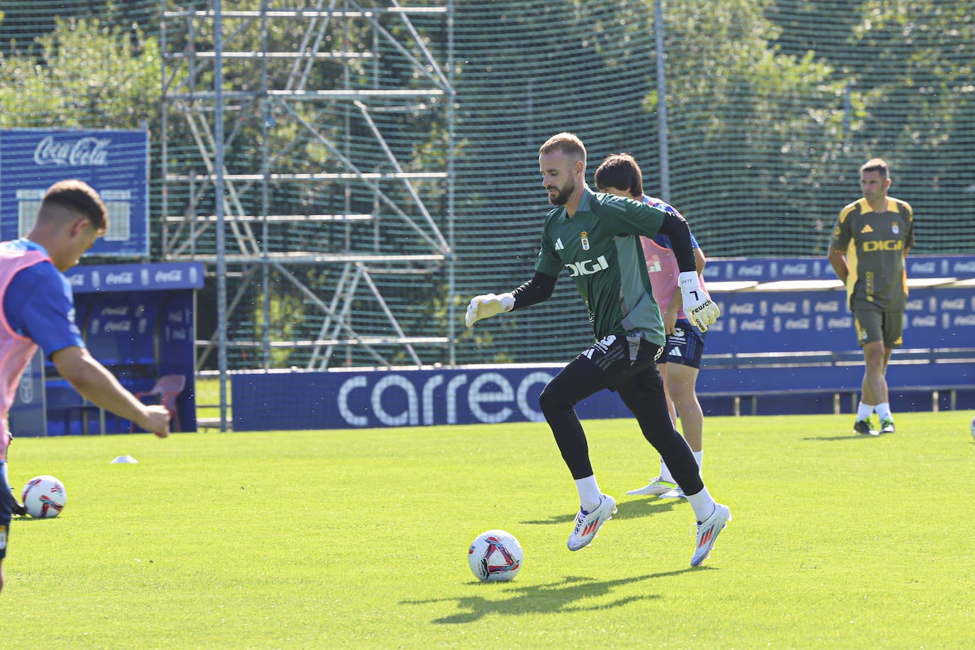 El Real Oviedo se pone a punto: las imágenes del primer entrenamiento