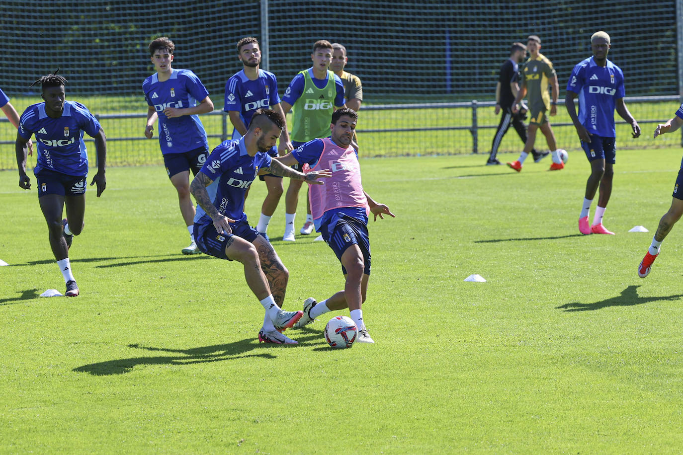 El Real Oviedo se pone a punto: las imágenes del primer entrenamiento