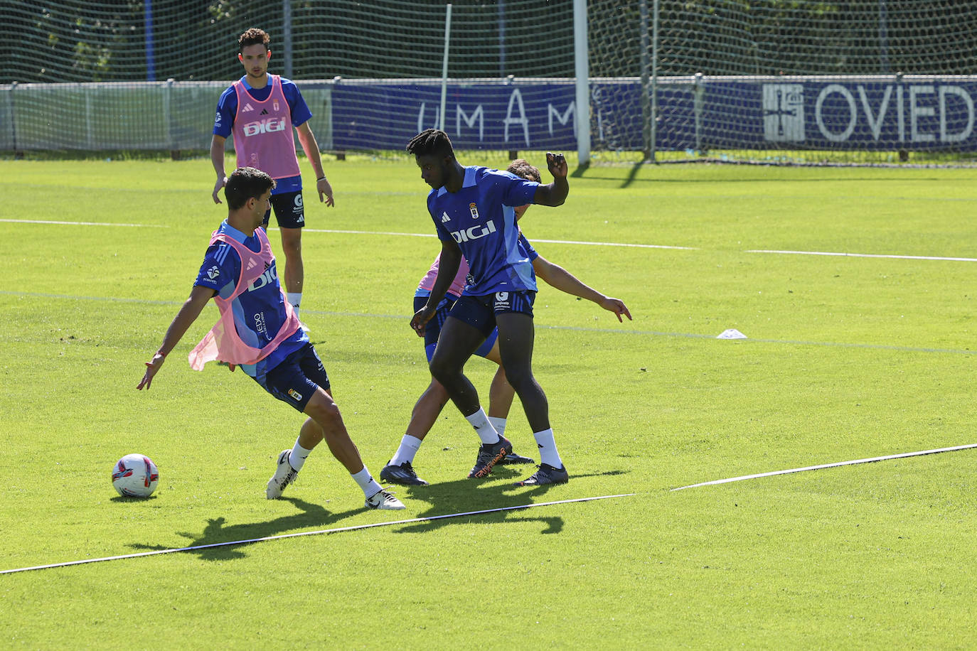 El Real Oviedo se pone a punto: las imágenes del primer entrenamiento