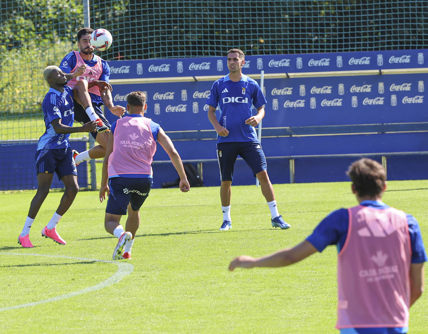 El Real Oviedo se pone a punto: las imágenes del primer entrenamiento