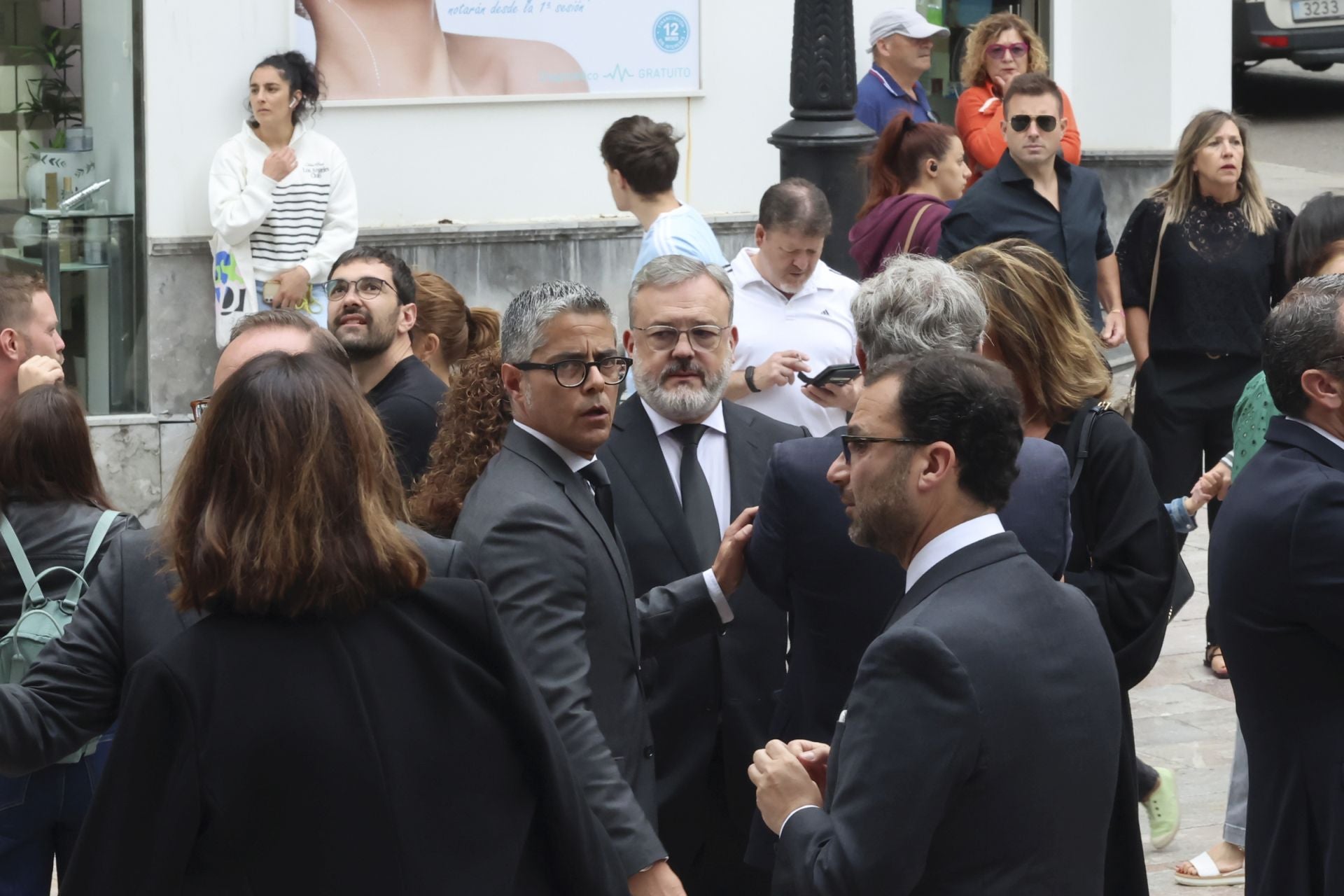 Multitudinario adiós en Oviedo a José Manuel Suárez Bocero