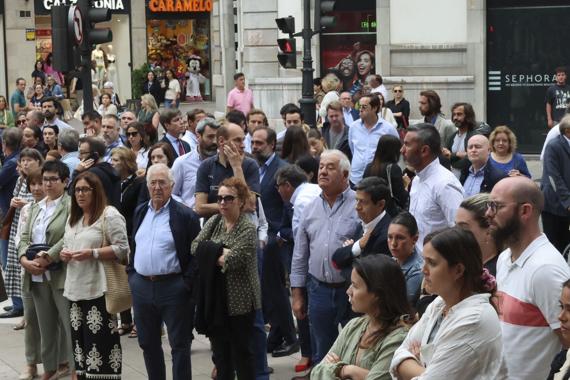 Multitudinario adiós en Oviedo a José Manuel Suárez Bocero