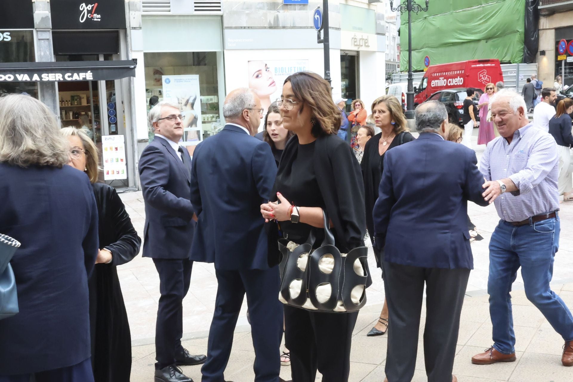 Multitudinario adiós en Oviedo a José Manuel Suárez Bocero